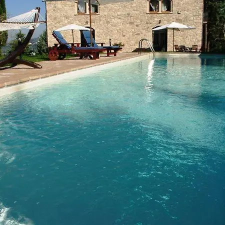 Osteria Di Ramazzano Sleeps 4 Pool